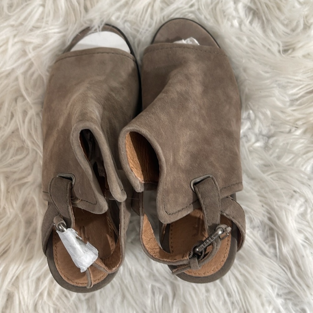 FRYE Dani Shield Sling Peep-Toe Ankle Boot Dark Taupe Booties Leather Size 6 NEW - Picture 6 of 16